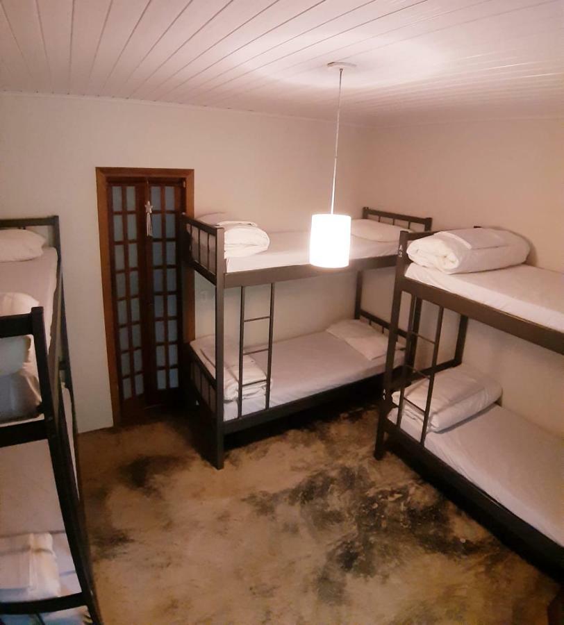 Vila Bonete Vandrarhem Ilhabela Exteriör bild